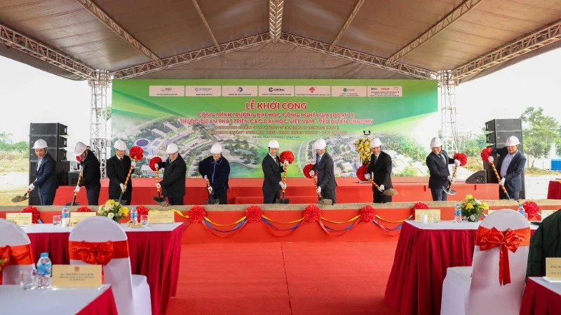 Khởi công xây dựng công trình Trường đại học Công nghệ tại Hòa Lạc