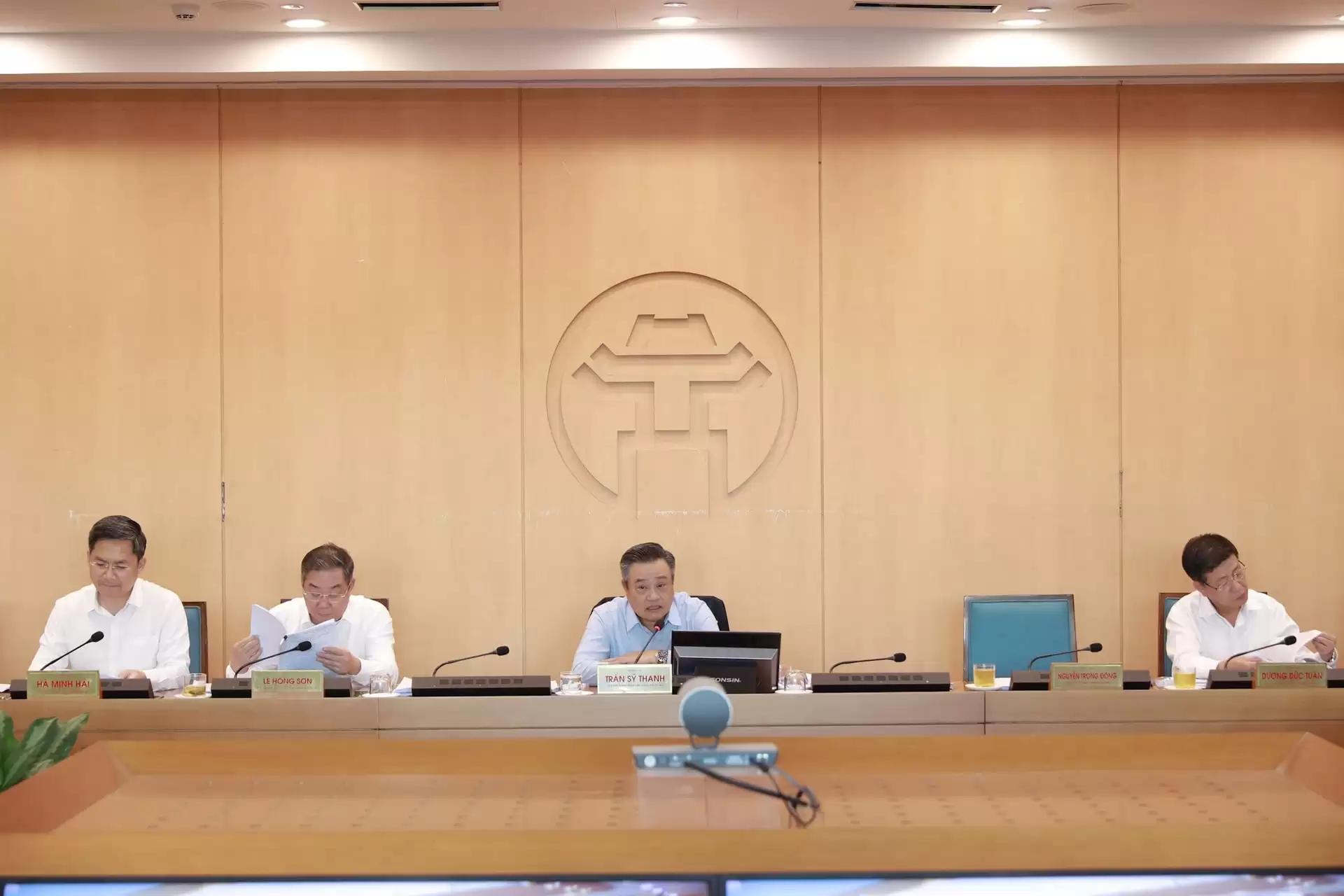 UBND thành phố Hà Nội họp phiên thường kỳ tháng 11-2024