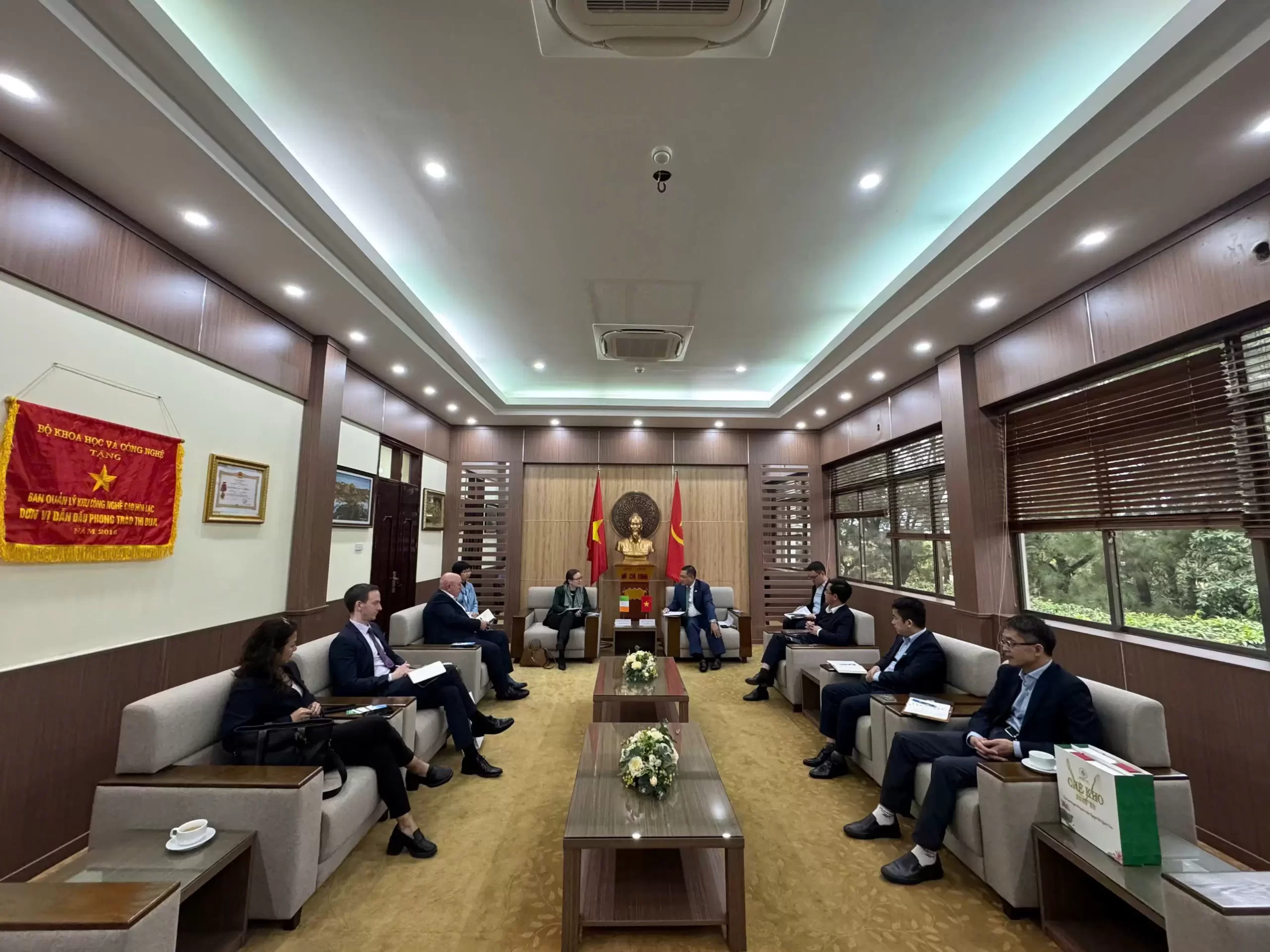 Khu CNC Hòa Lạc tăng cường và mở rộng quan hệ hợp tác với đối tác Ireland