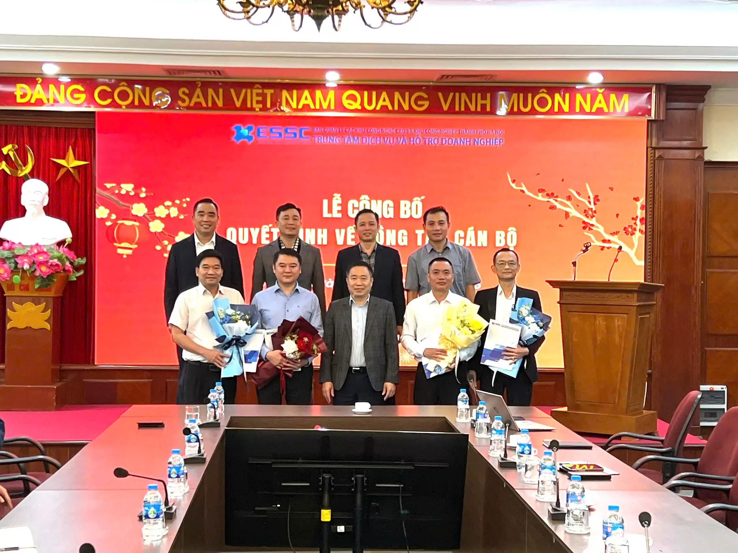 Trung tâm Dịch vụ và Hỗ trợ doanh nghiệp trao Quyết định bổ nhiệm, điều động cán bộ